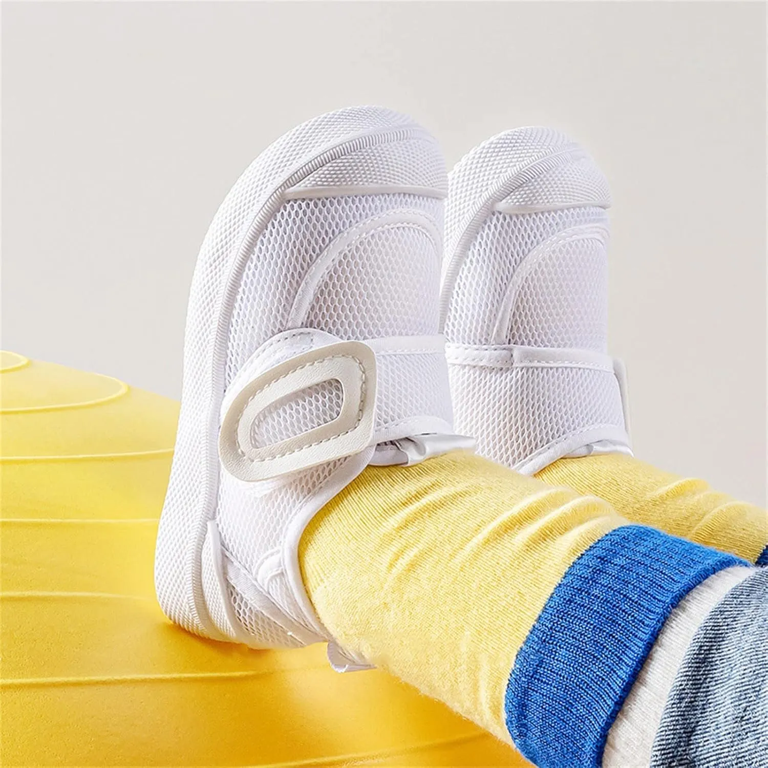 Kids Tennis Shoes Lightweight Breathable Sneakers Boys Running Shoe Fashion Walking Sneakers for Unisex