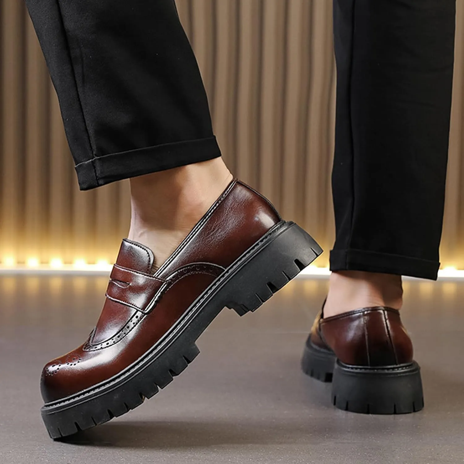 Men's Leather Wingtip Wide Round Toe Platform Loafers Classic Slip On Comfortable Anti-Slip Lug Sole Brogue Penny Loafers for Wedding Business Formal Prom