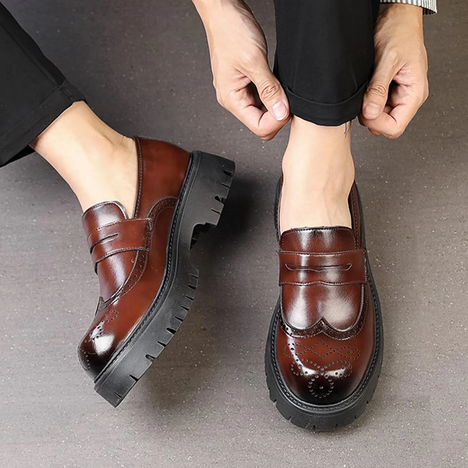 Men's Leather Wingtip Wide Round Toe Platform Loafers Classic Slip On Comfortable Anti-Slip Lug Sole Brogue Penny Loafers for Wedding Business Formal Prom
