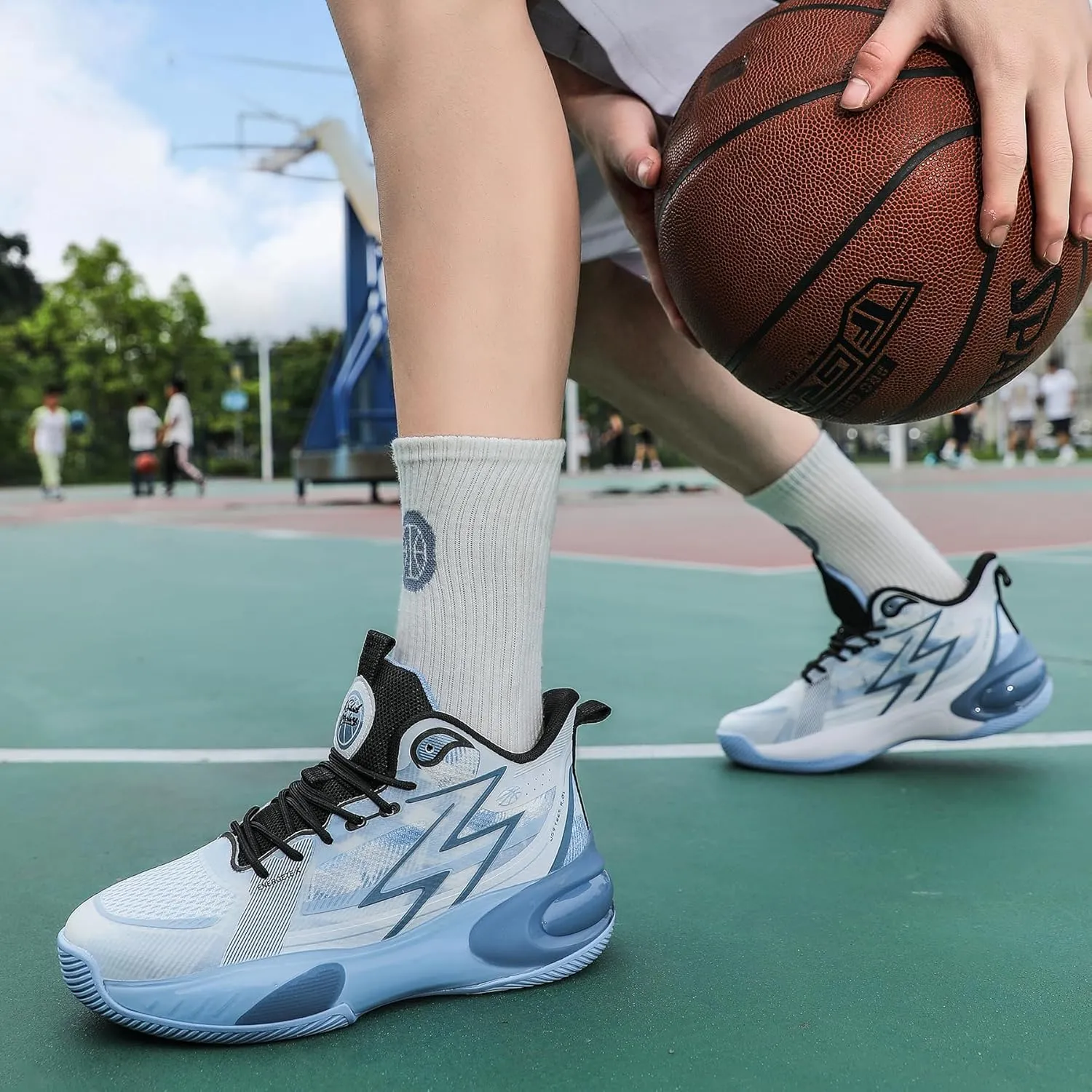 Mens Womens Basketball Shoes Fashion Breathable Sneakers Athletic Lightweight Non Slip Volleyball Outdoor Shoe