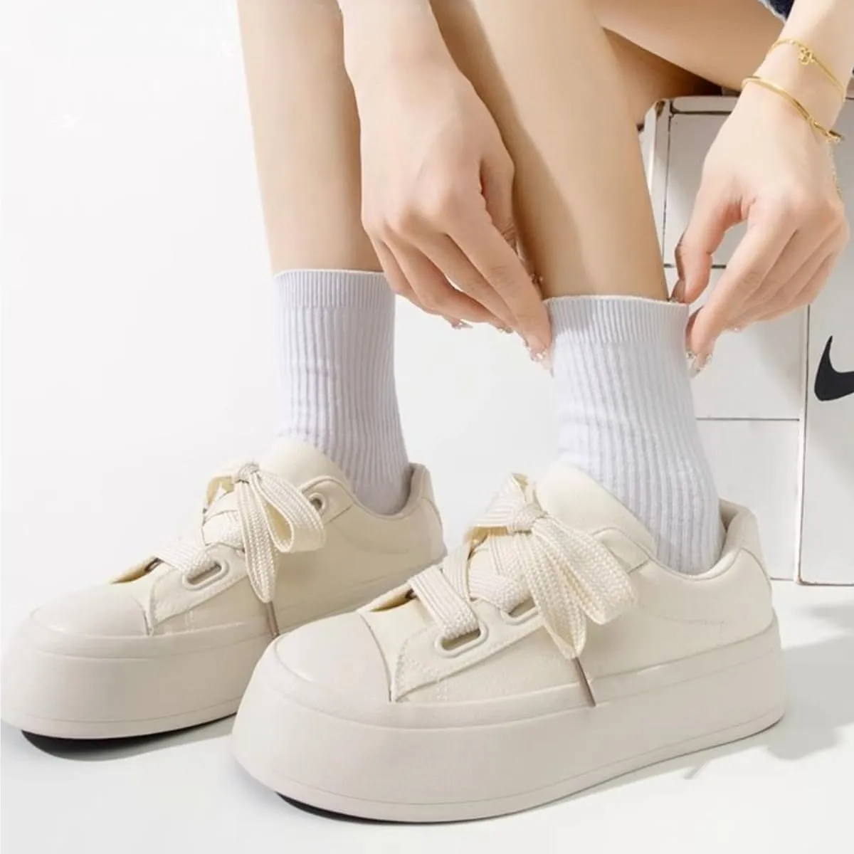 Women's Chunky Platform White Sneakers Preppy Athletic Casual Canvas Tennis Shoes with Thick Sole Comfortable for Girls