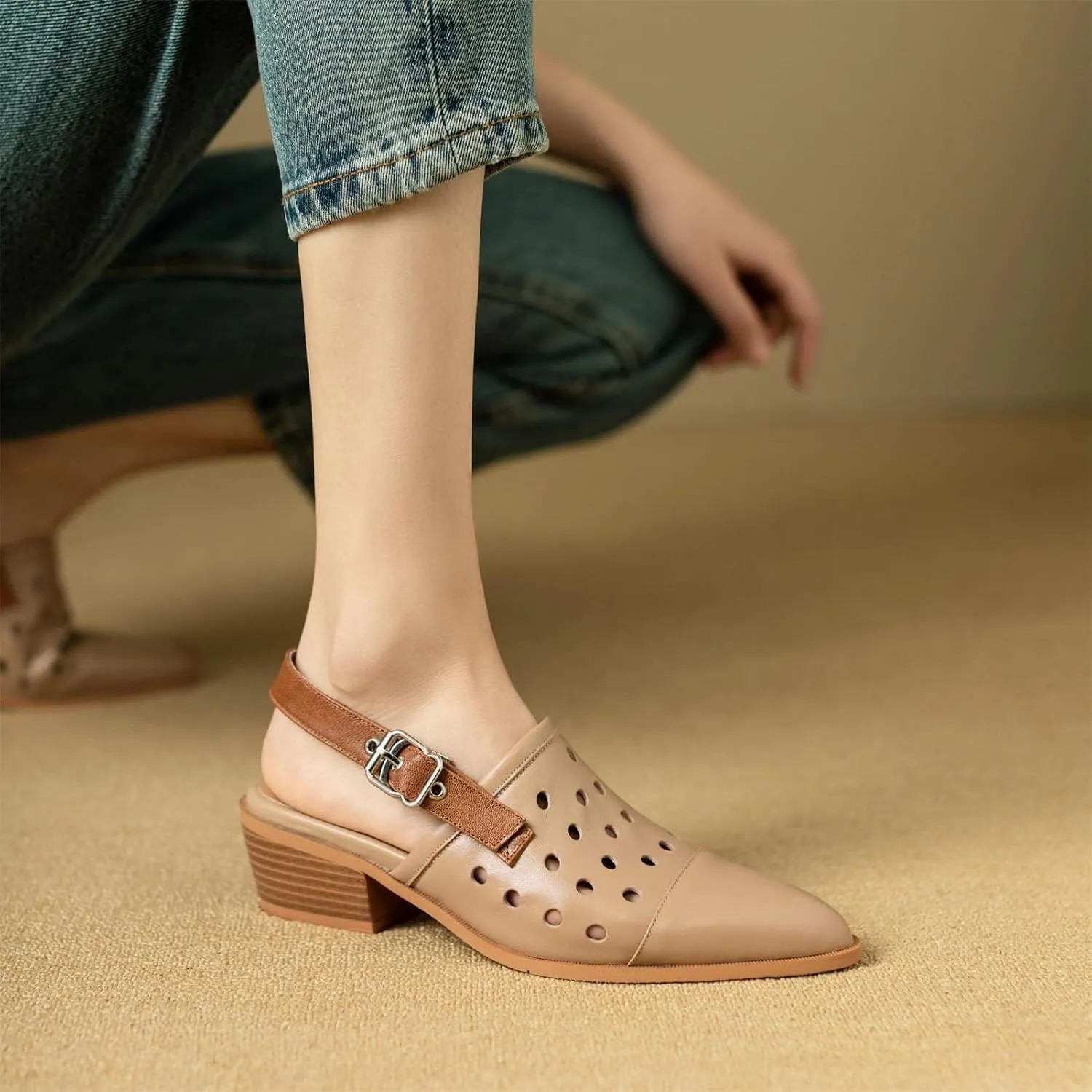 Women's Cow Leather Hollow Carving Sandals - Pointed Toe Med Heels Summer Dignified elegance