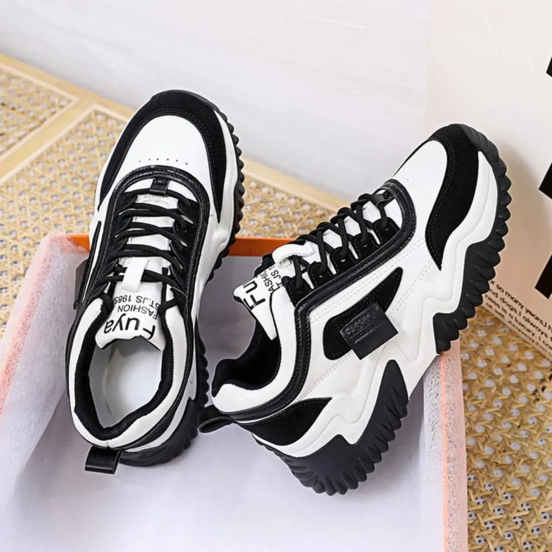 Womens Korean Style Lightweight Tennis Sneakers for Lace Up Non-Slip Casual Shoes Colorblocked Thick Sole Sneakers
